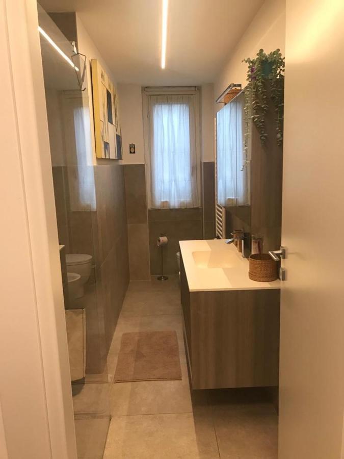 Casa Ale Lolly Apartment Милано Екстериор снимка